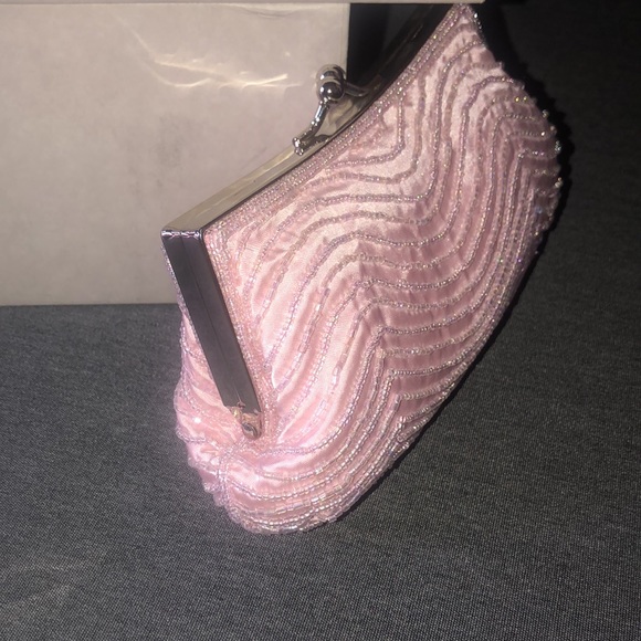 Cache Evening Light Pink Sequin Clutch - Picture 2 of 3